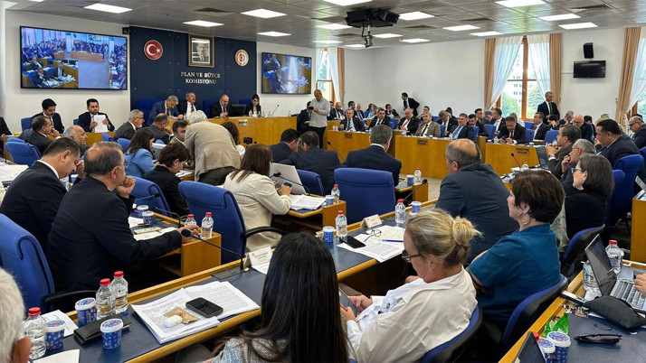 Tartışmalı 'zeytinlik' maddesi komisyonda kabul edildi