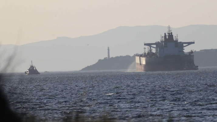 Çanakkale Boğazı gemi trafiğine kapatıldı
