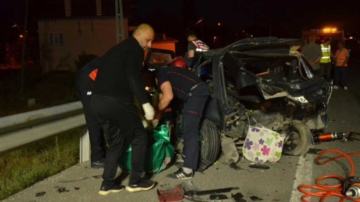 Kütahya'da feci kaza: 1 ölü, 3 yaralı