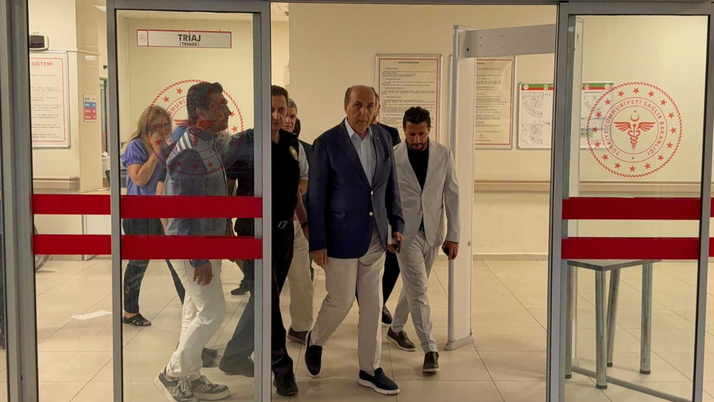 AK Parti Genel Başkan Yardımcısı trafik kazası geçirdi