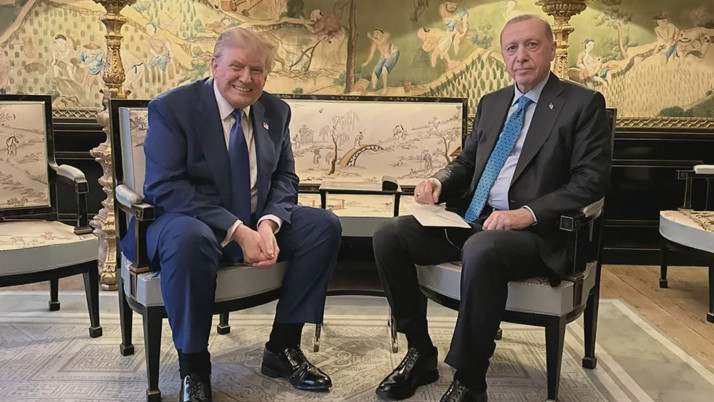 Cumhurbaşkanı Erdoğan ve Trump'tan Lahey'de tarihi zirve! Trump'a flaş çağrı