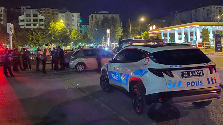 Kayseri'de kızların kavgası feci bitti