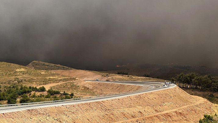 Orman yangını çıktı! İki mahalle tahliye edildi