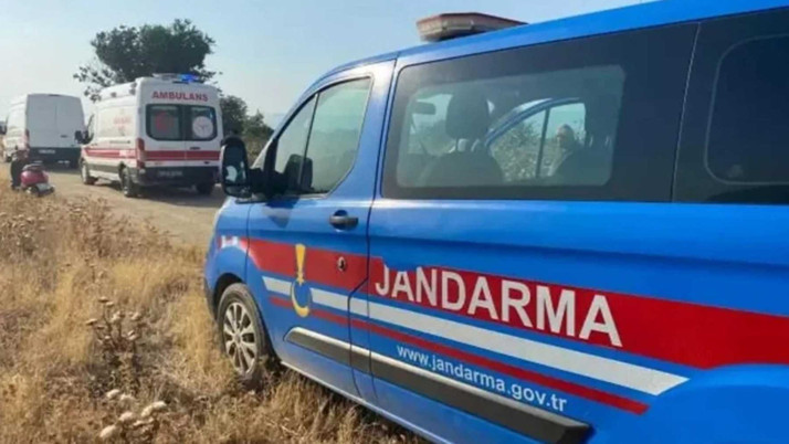 Boş arazide park halindeki araçta ceset bulundu