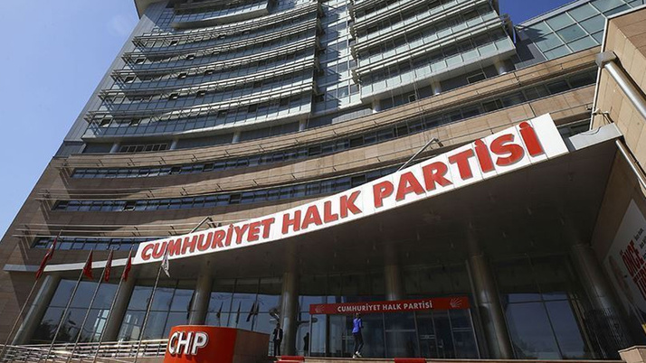 CHP'nin kurultay davası 8 Eylül'e ertelendi! Lütfü Savaş'ın avukatı: Özel görevden el çektirilmeli