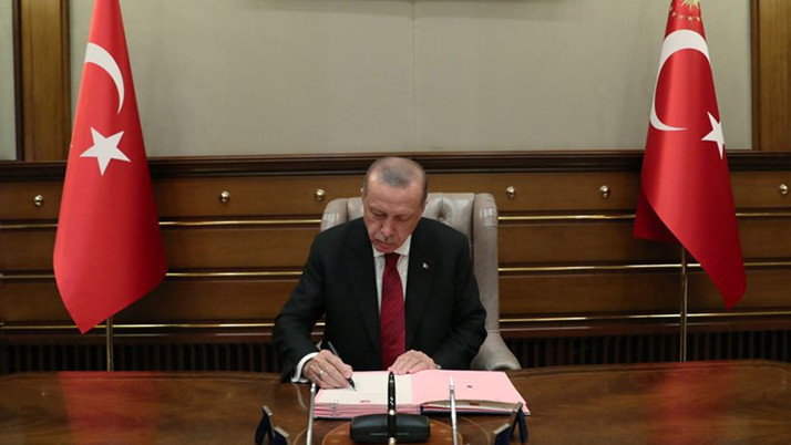 Cumhurbaşkanı Erdoğan imzaladı! 2 mahkumun kalan cezaları kaldırıldı