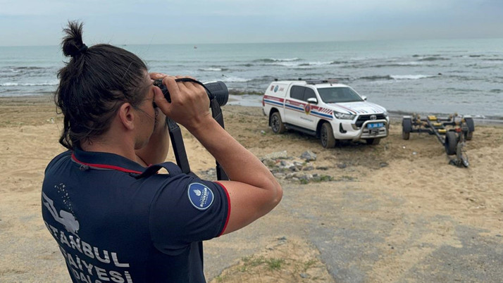 Sarıyer'de denizde kaybolan 2 genç aranıyor