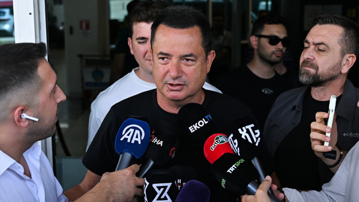 Hull City'nin sahibi Acun Ilıcalı, yeni sezon için iddialı