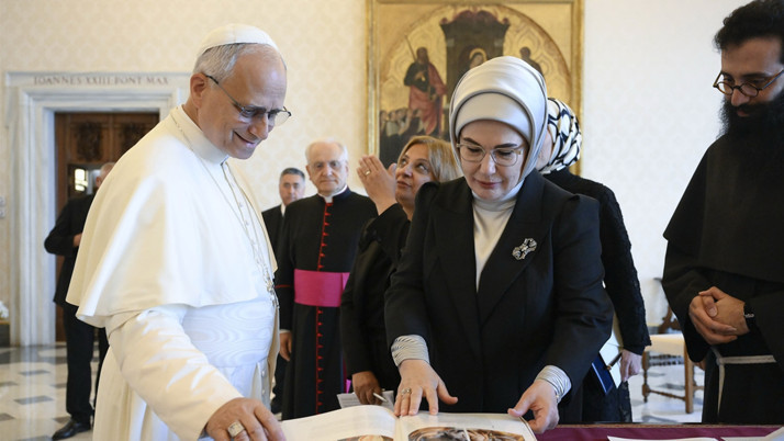 Emine Erdoğan, Papa 14. Leo ile görüştü