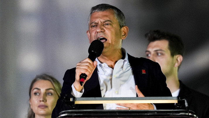 Özgür Özel'den karikatür açıklaması: Yapılmamış bir saygısızlık üzerinden yapılan lince izin vermem