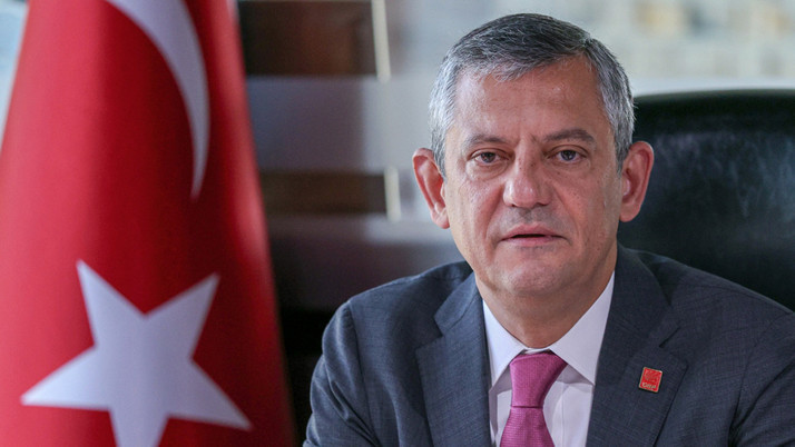 Özgür Özel'den İzmir'deki yolsuzluk operasyonuyla ilgili dikkat çeken açıklama