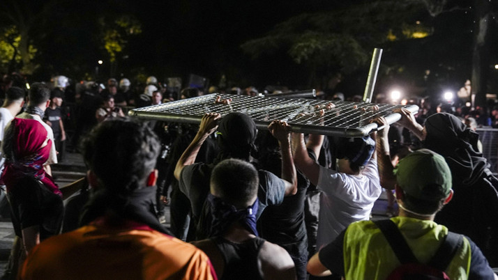 Saraçhane'de Cumhurbaşkanı Erdoğan'a hakaret eden 42 kişi yakalandı