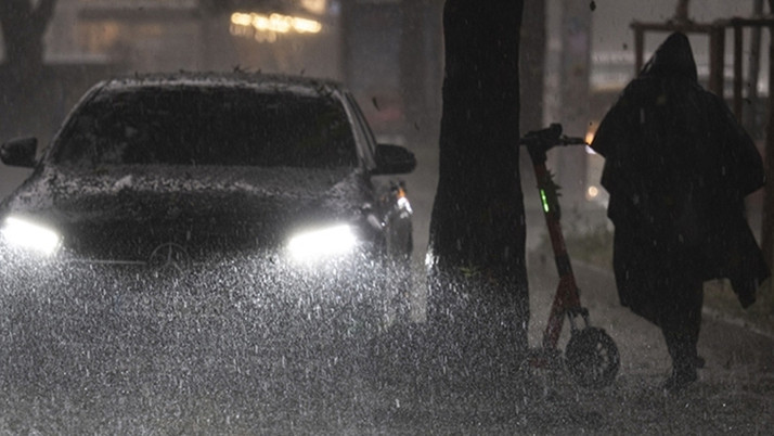 Kuvvetli sağanak yağış geliyor! Bu illerde yaşayanlar dikkat edin