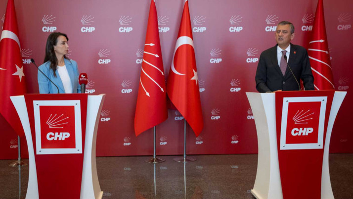 Özgür Özel, Tülay Hatimoğulları ile görüştü: Muhalefet dışlanarak barış sağlanamaz