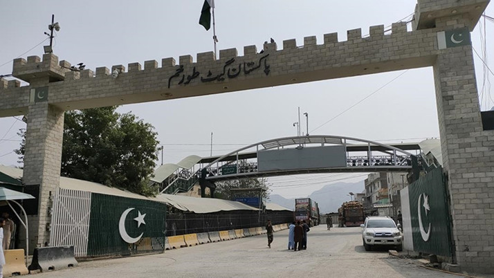 Pakistan'a sızmaya çalışan silahlı kişiler öldürüldü