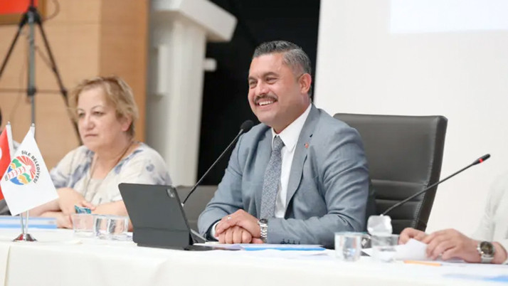 Şile Belediyesi'ne operasyon belediye başkanı Özgür Kabadayı gözaltına alındı