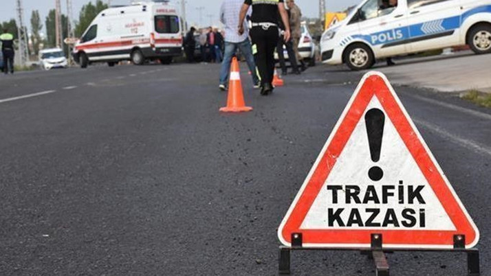 Tarım işçilerini taşıyan minibüs devrildi! Çok sayıda yaralı var