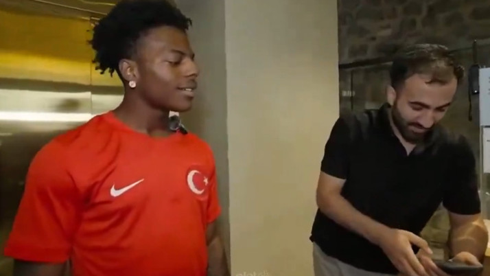 Galata Kulesi'nde İngilizce bilen bulamadı iddiasına DMM’den açıklama