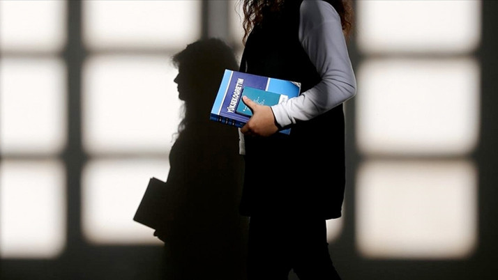 Bazı fakülte yüksekokul ve enstitüler kuruldu bazıları kapatıldı Resmi Gazete'de yayımlandı