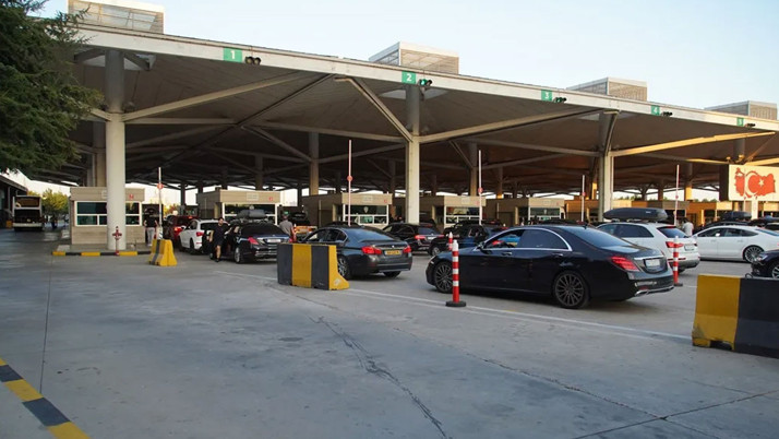 Kapıkule'de gurbetçiler rekor kırdı! 62 bin yolcu ve 14 bin araç