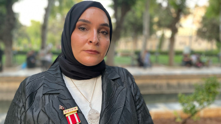 Tank üstlerinden geçti 9 yıl sonra yürümeye başladı