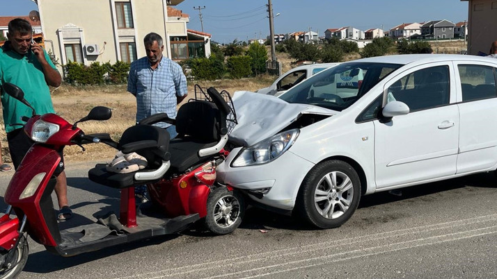 Edirne'de elektrikli bisiklete otomobil çarptı: 1 ölü, 1 yaralı