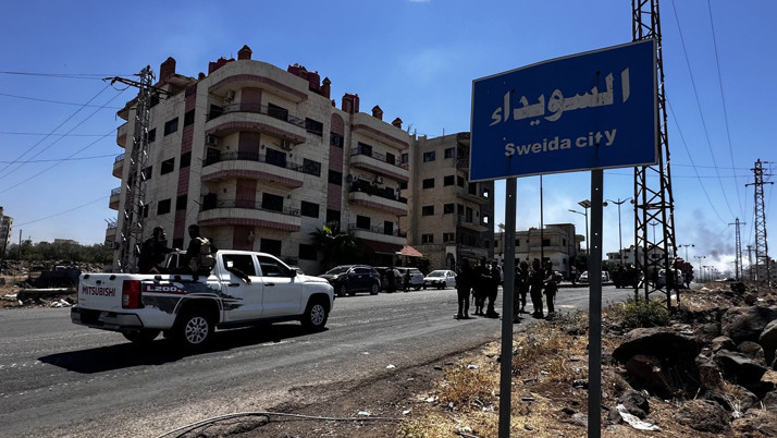 Suriye güvenlik güçleri çatışmaların yaşandığı Süveyda'ya girdi