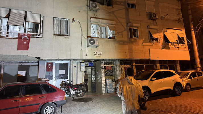 İzmir'de yalnız yaşayan kadın evinde ölü bulundu