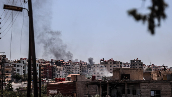 İsrail, Suriye'nin Lazkiye ilinde askeri birliklere hava saldırısı düzenledi