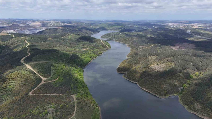 İstanbulluyu korkutan açıklama! Barajlarda doluluk oranı yüzde 60'ın altına indi...