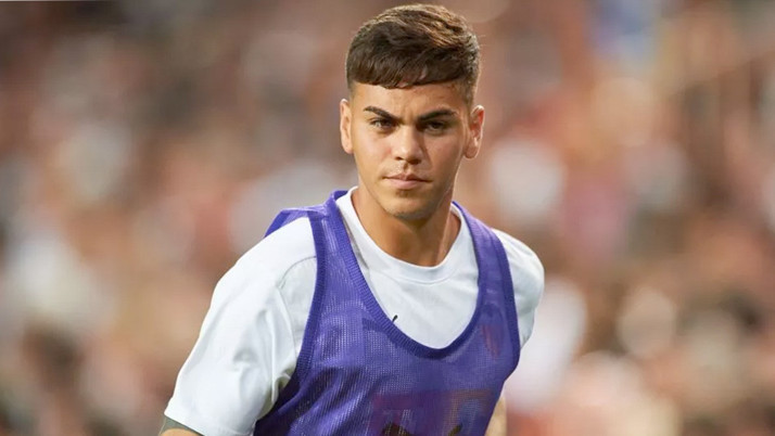 Benfica'dan orta sahaya tranfer Aston Villa'dan kiralandı