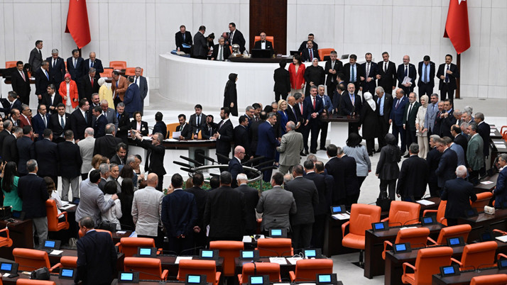 Sağlık alanında çok sayıda düzenlemeler içeren kanun teklifi TBMM'de kabul edildi