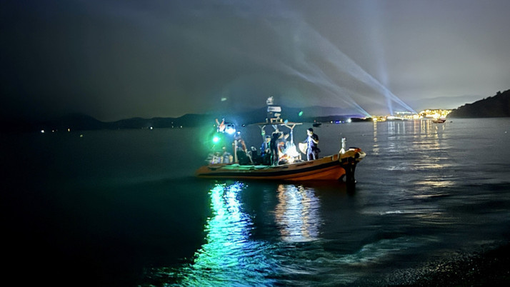 Gece denize giren kişi boğuldu