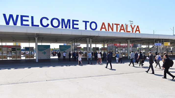 Antalya günlük girişte tüm zamanların rekorunu kırdı