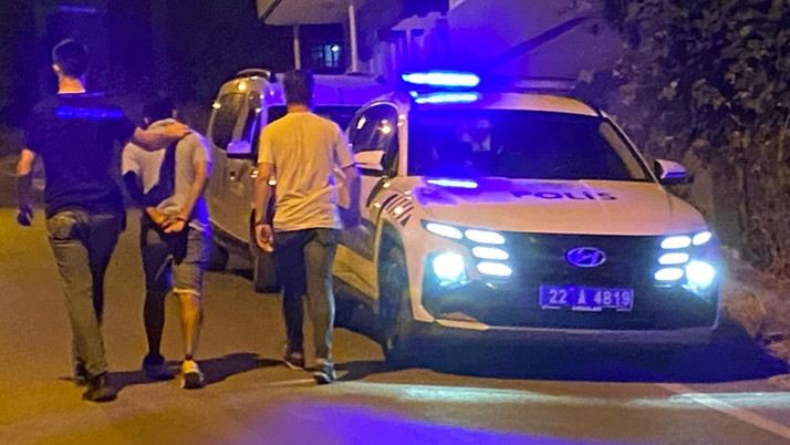 Kız arkadaşının ayrılmak istediğini duyunca çıldırdı