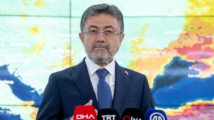 Bakan Yumaklı: Aydın ve Milas’taki yangınlar kontrol altına alındı