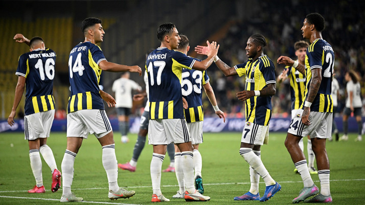 Fenerbahçe Lazio'ya Kadıköy'de nefes aldırmadı