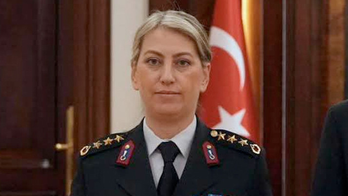 Çankırı İl Jandarma Komutanı Kıdemli Albay Gülden Mat Şakir tuğgeneralliğe terfi etti
