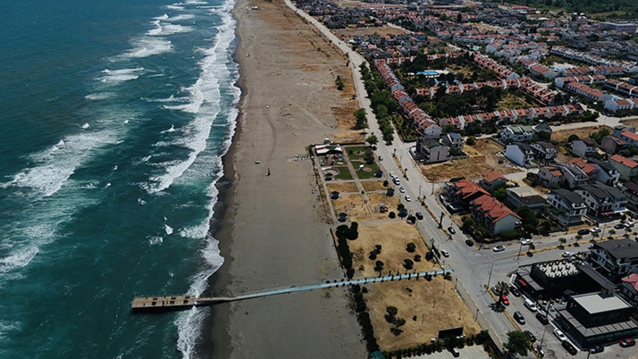 Sakarya ve Kocaeli'de denize girişler yasaklandı