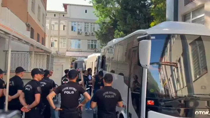 İBB'ye yönelik yolsuzluk soruşturmasında 5 kişi tutuklandı, İETT Genel Müdürü dahil 20 kişi serbest