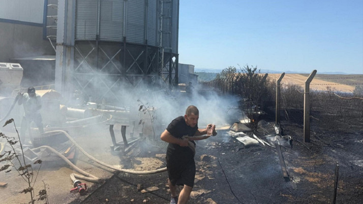 Edirne'de anız yangını korkuttu! Yürekler ağza geldi ama korkulan olmadı...