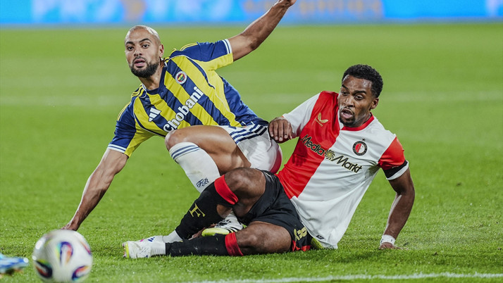 Fenerbahçe'nin rakibi Feyenoord ligin ilk haftasında 2-0 kazandı