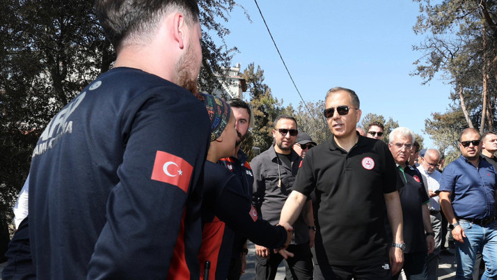 Bakan Yerlikaya: Çanakkale’de elektrik verilmeye başlandı