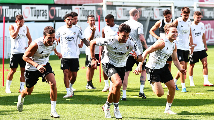 Beşiktaş'ta ayrılık: Genç oyuncu kiralandı