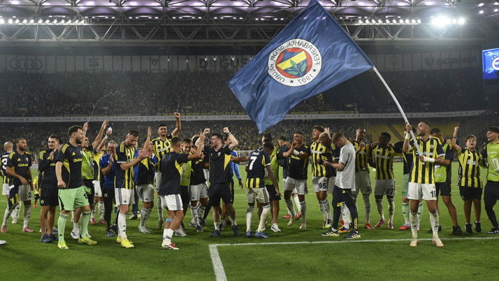 Feyenoord'u eleyen Fenerbahçe'nin kasasına giren paraya bakın