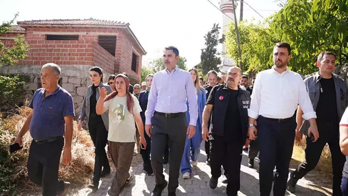 Bakan Kurum duyurdu: Sındırgı depreminde 615 bağımsız bölüm ağır hasarlı veya yıkık