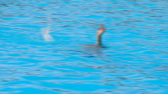 Boğulma tehlikesi geçiren kişi tedavi gördüğü hastanede öldü