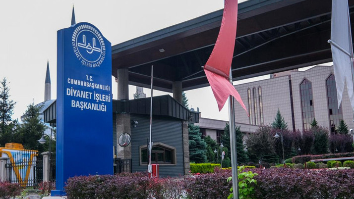 Diyanet'in miras hutbesi tartışma çıkardı! Kızlar erkekle eşit miras alırsa...