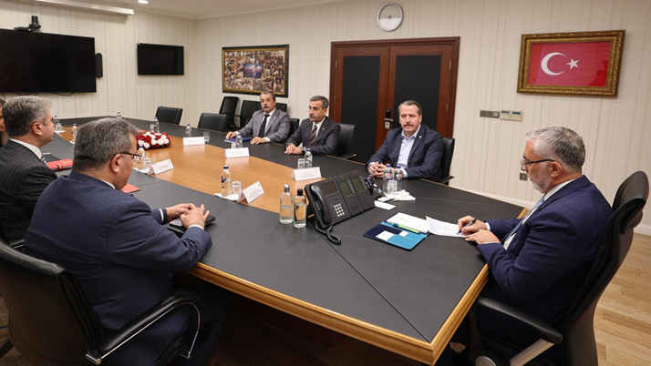 Hükümet memur taban aylığına artış teklif etti sendikalar önerilen miktarı kabul etmedi