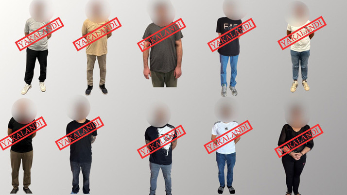 Bakan Yerlikaya 'Bizden kaçamayacaklar' diyerek duyurdu! 10 suçlu Türkiye'ye getirildi